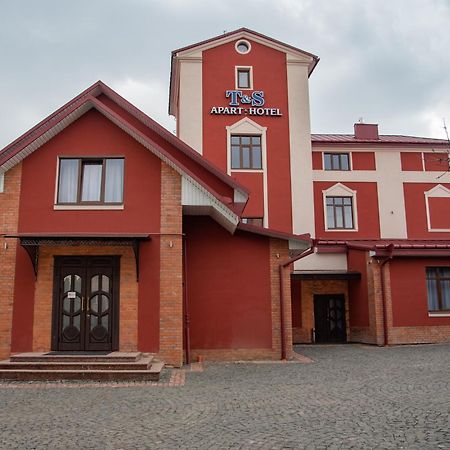 T&S Apart-Hotel Chernivtsi Luaran gambar