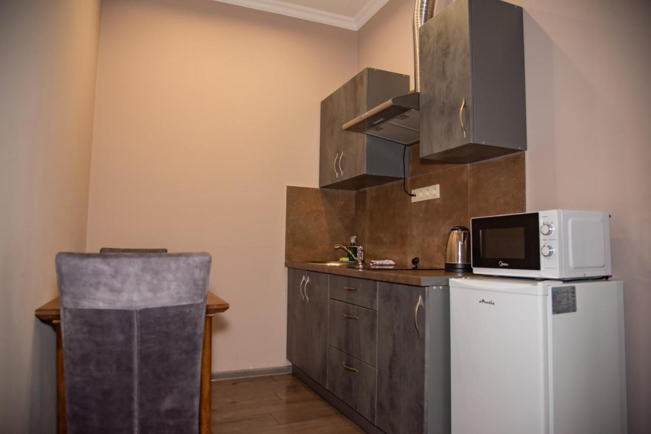 T&S Apart-Hotel Chernivtsi Luaran gambar