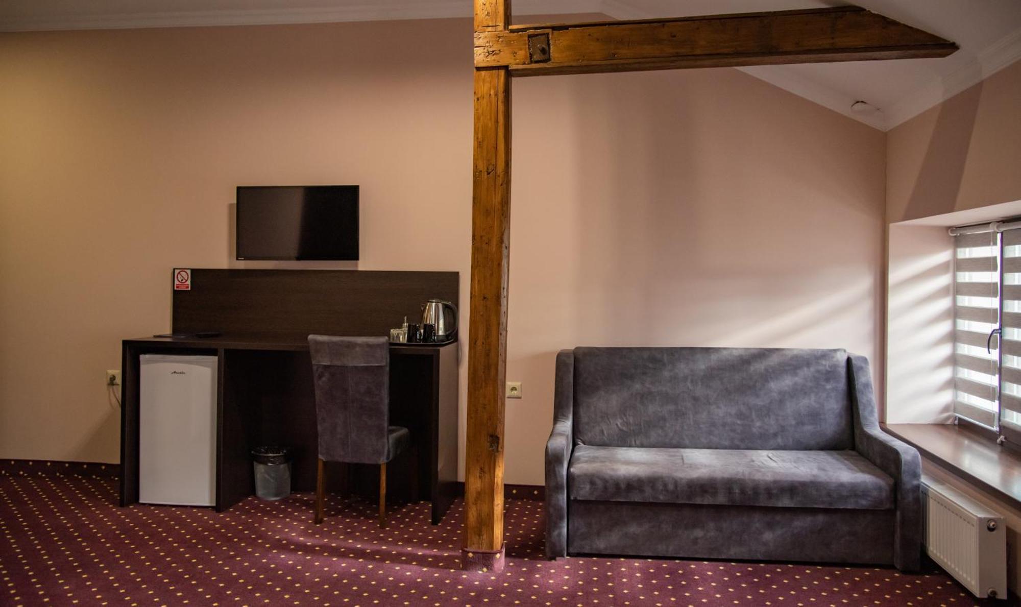 T&S Apart-Hotel Chernivtsi Luaran gambar