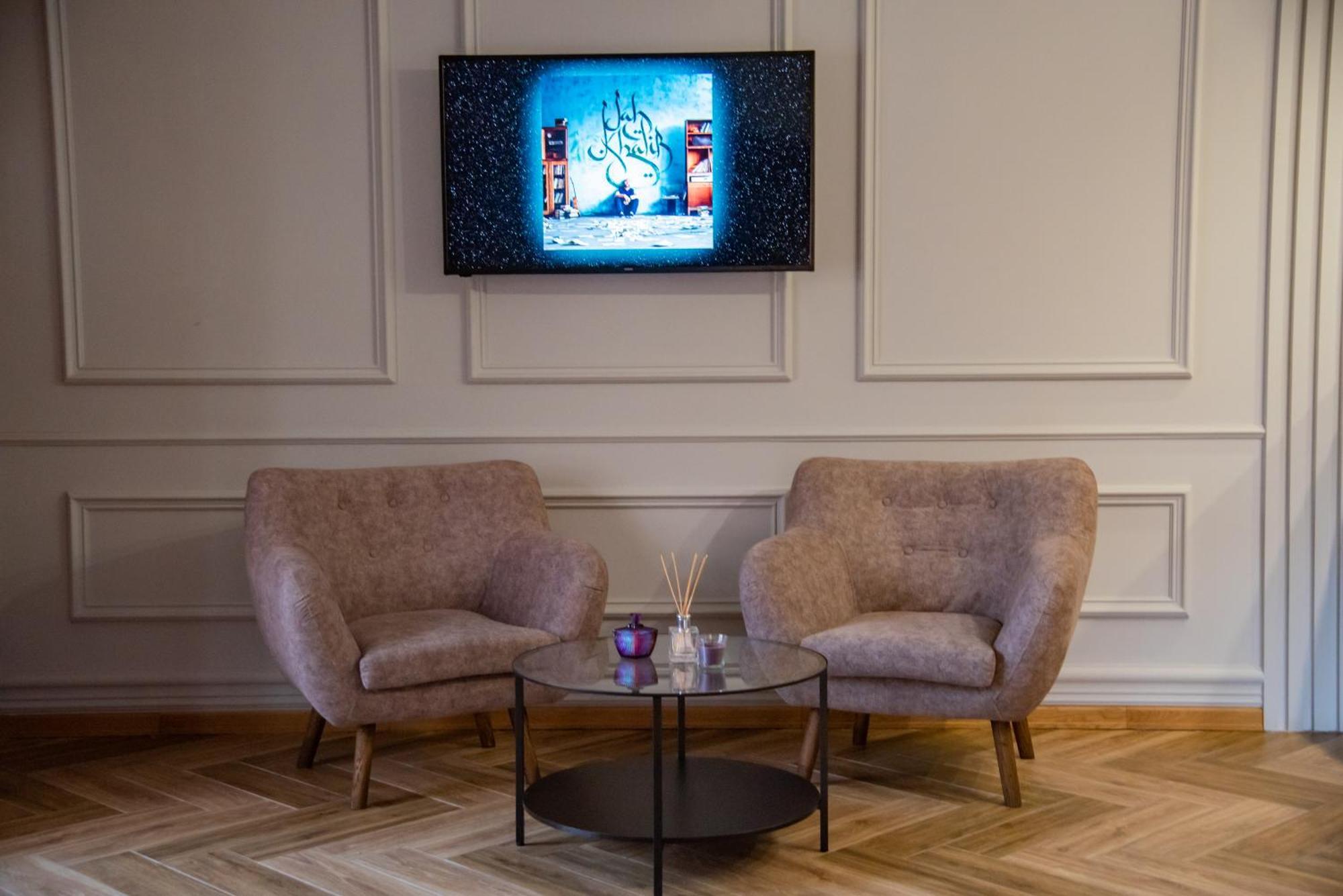 T&S Apart-Hotel Chernivtsi Luaran gambar