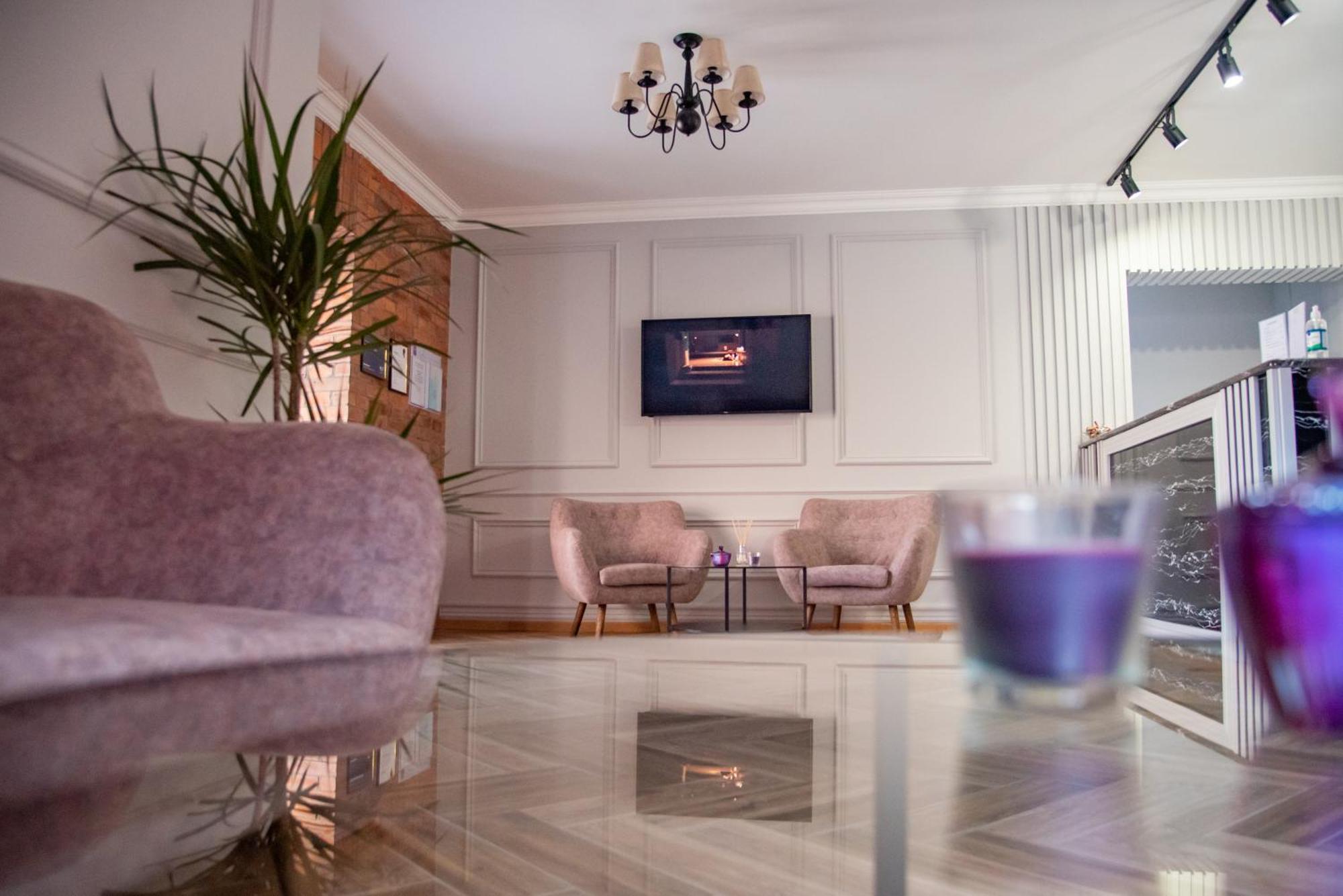 T&S Apart-Hotel Chernivtsi Luaran gambar