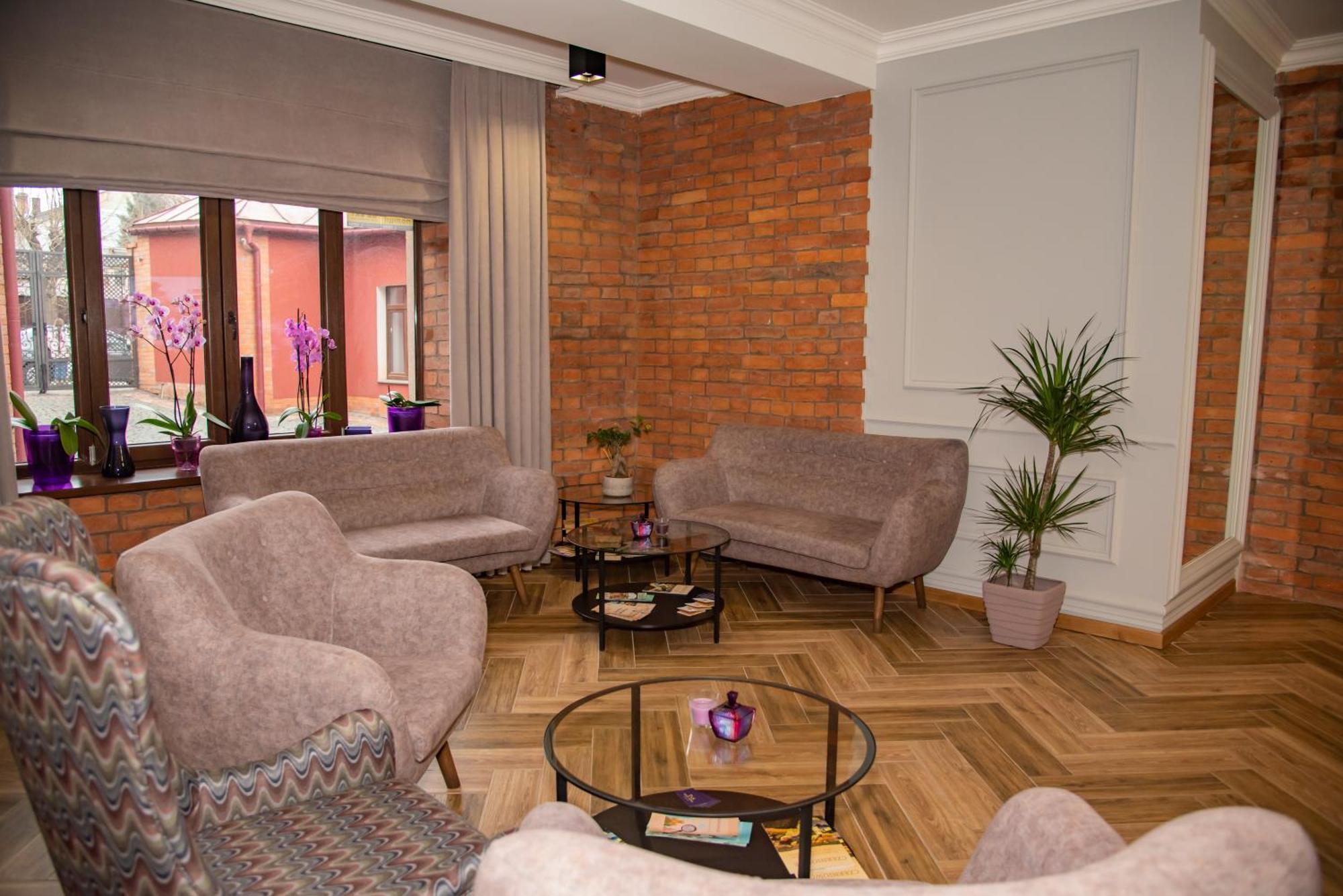 T&S Apart-Hotel Chernivtsi Luaran gambar